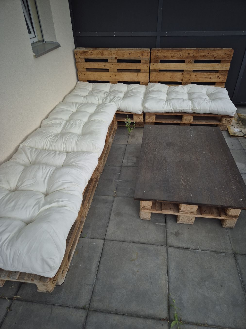 Divani: Palettenlounge inkl. Tisch – Usato da Dottikon venduto da Blexxo_44