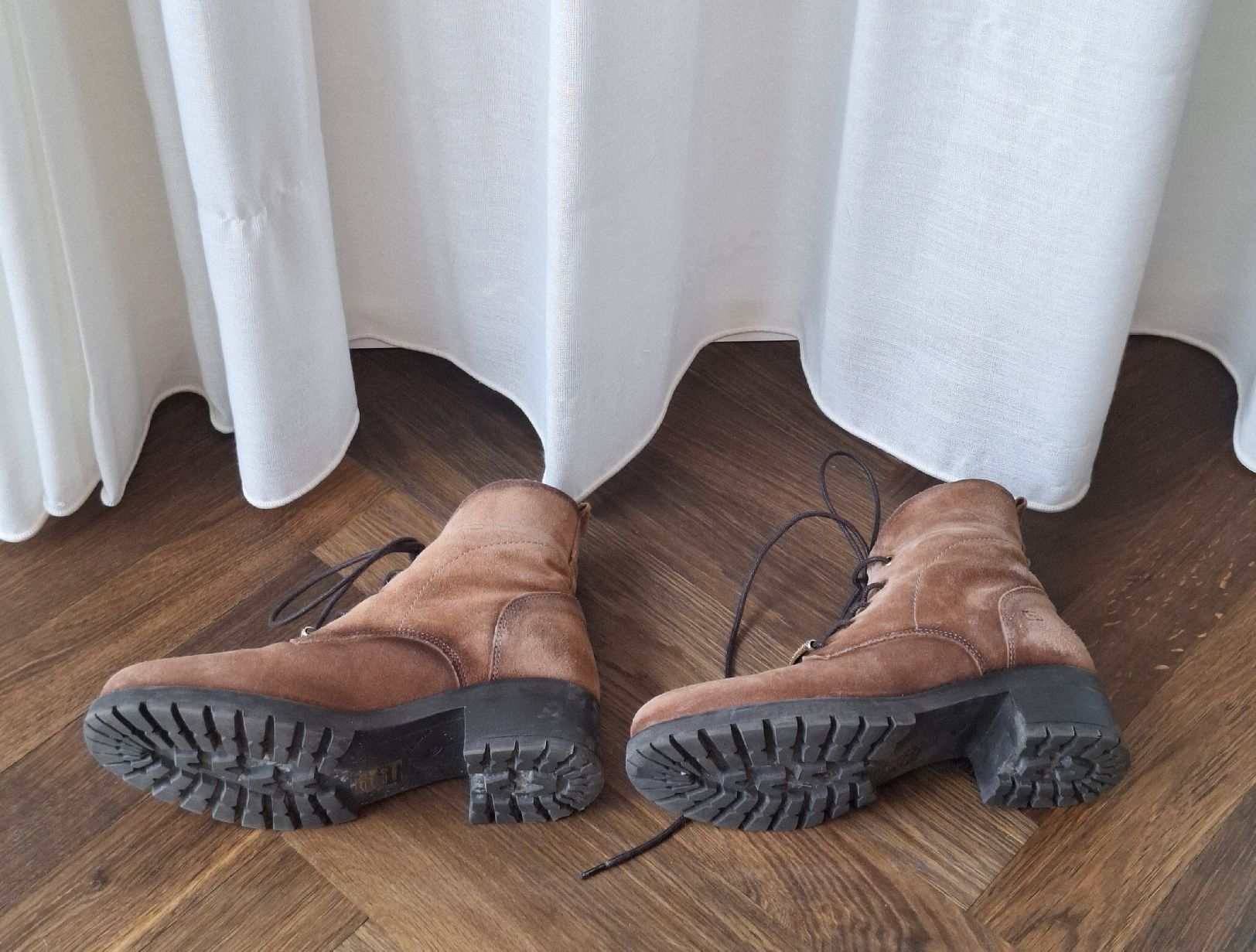 Scarpe da donna: Braune Wildleder Stiffeletten, Gr 40, – Usato da Zürich venduto da Milas_closet 2