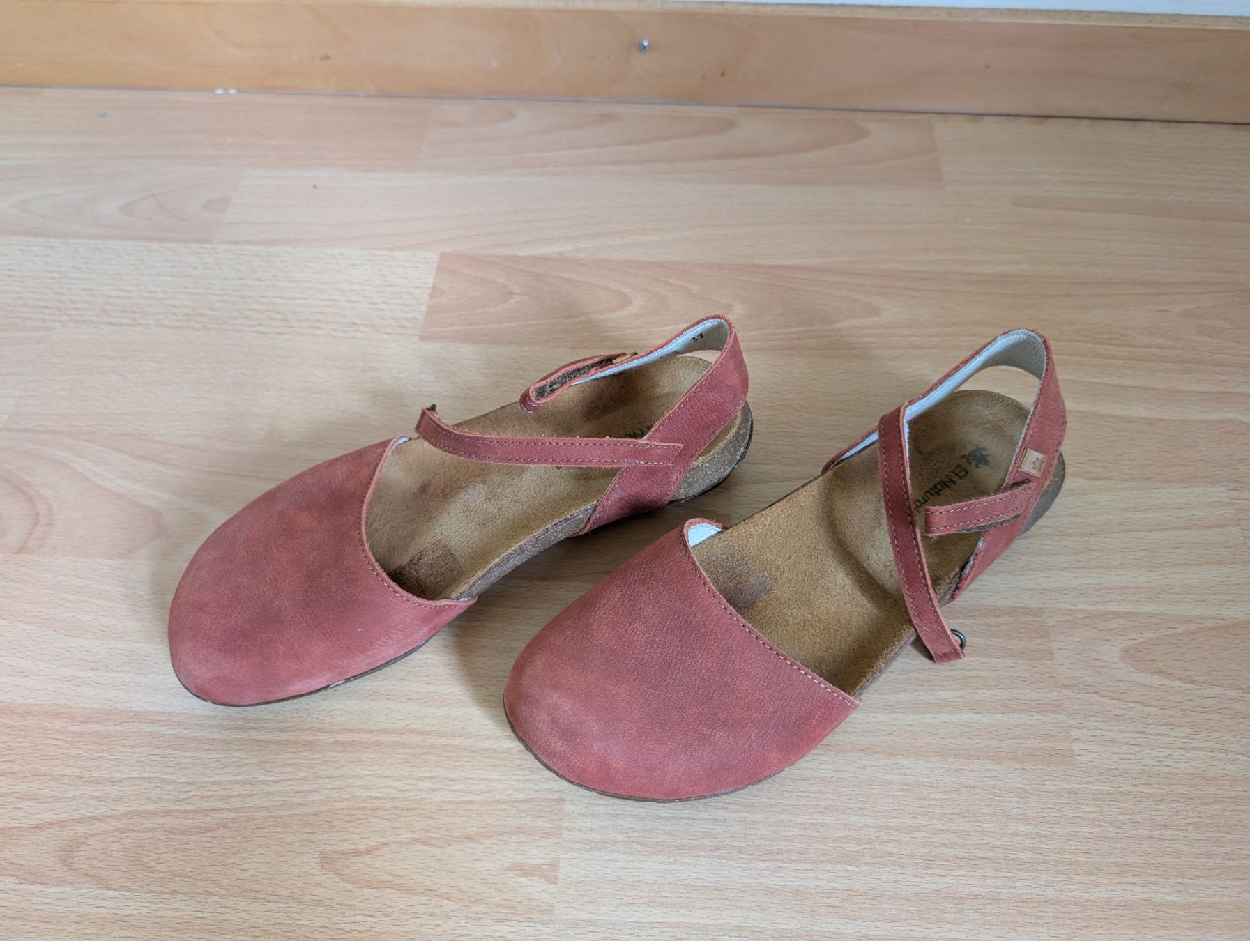 El Naturalista Damenschuhe: El Naturalista Sandalen 37 – Gebraucht aus Luzern von lal_8z2w 1