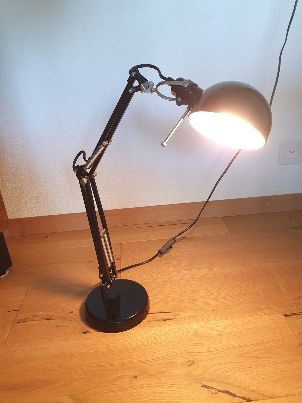 Ikea Lampade: Ikea Forsa Tischlampe schwarz – Usato da Zürich venduto da car_h899