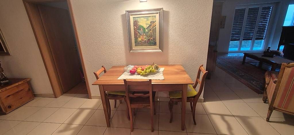 Tischset: Table en noyer massif – Gebraucht aus Bevaix von chr_vcx6