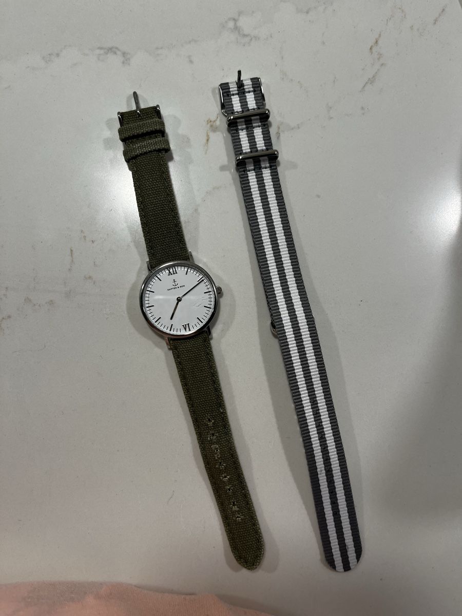 Kapten & Son Orologi: Kapter&son Uhr mit Ersatzband – Usato da Hinwil venduto da dire07 1