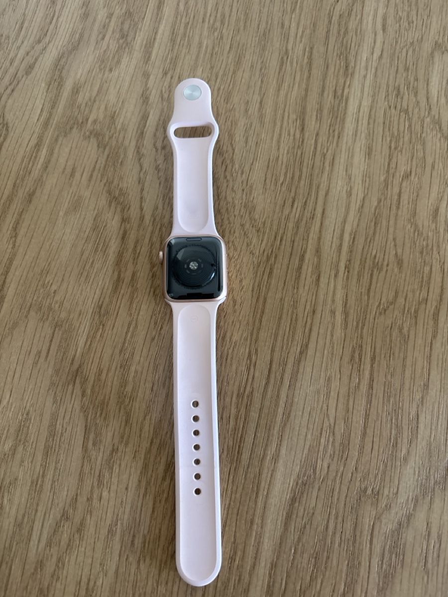 Apple Smartwatch: Apple Watch SE – D'occasion à Derendingen par ano_8csg 2