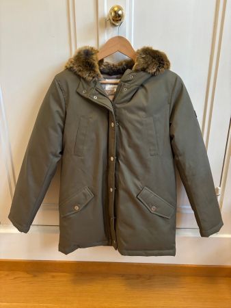 Neue Bonpoint Kapuzenjacke mit Faux Fur