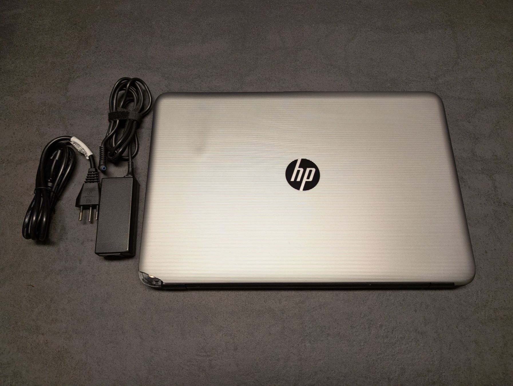 Hewlett Packard Notebooks: HP Notebook 15-ay097nz SSD Core i7 Windows 11 Office 365 – Gebraucht aus Meyrin von pc1parts