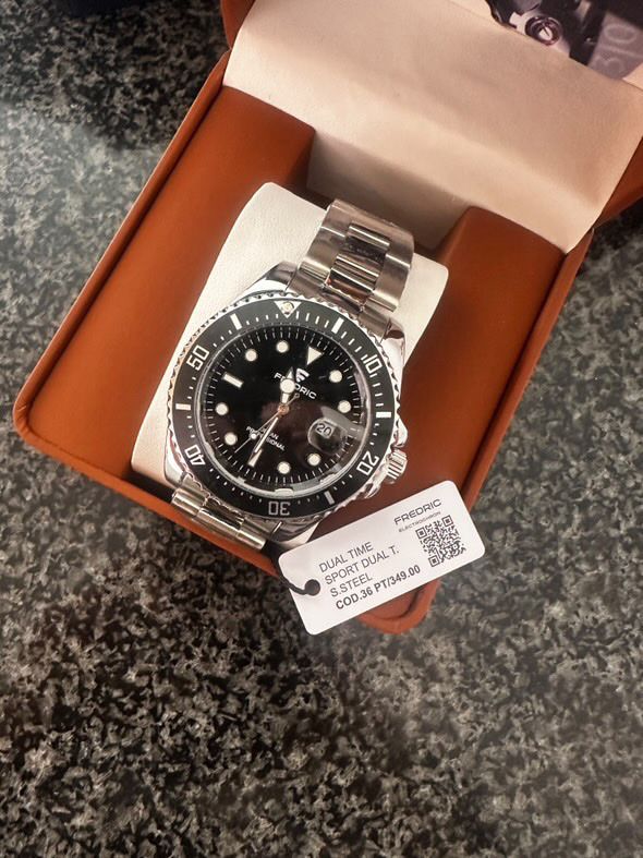 Orologi: Vendo 4 orologi frederic – Nuovo e nell'imballaggio originale da Bellinzona venduto da jod_w9rf 2