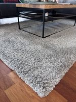 Flauschiger Teppich, grau - Ideal für die kalte Jahreszeit!