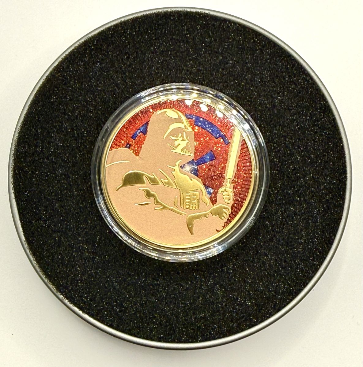 Tutti le monete: Darth Vader -Ruby Red Stardust - Gold Edition 1 Oz Silber – Nuovo (secondo la descrizione) da Zürich venduto da Circle-9-Coins 1