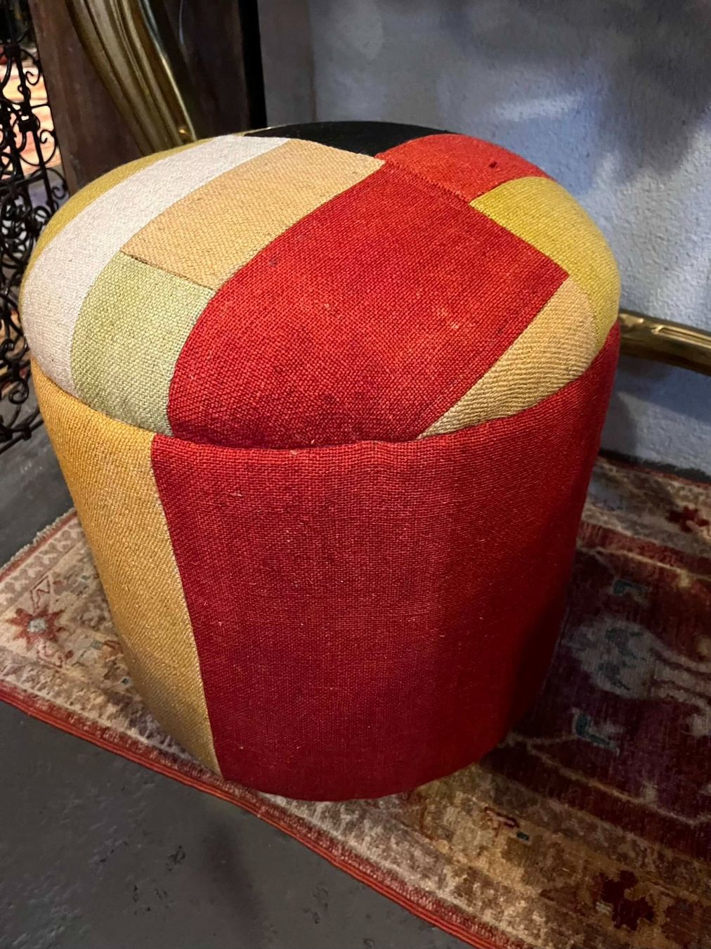 Hocker: Kelim-Hocker im Patchwork-Design | LIQUIDATIONSVERKAUF – Neu (gemäss Beschreibung) aus Zürich von Hnikbay