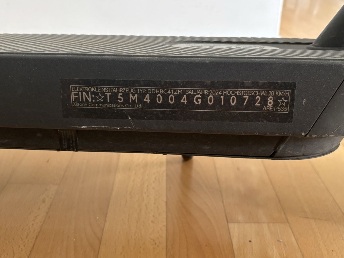 Scooter: Xiaomi Mi Electric Scooter Pro 2 Max good condition – Usato da Bülach venduto da eleni.anna 6