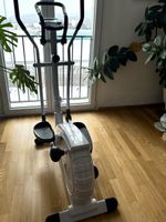 Gut erhaltener Ellipsentrainer/ Crosstrainer zu verkaufen.
