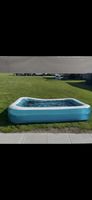 Aufblasbarer Pool mit integrierter Liege neu 