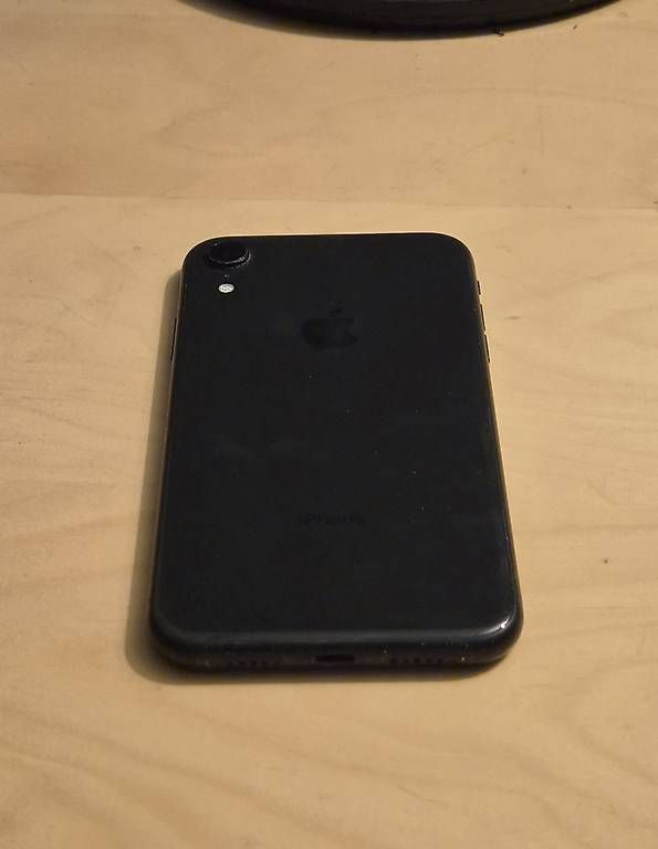 Handys / Smartphones: Iphone XR – Gebraucht aus Speicherschwendi von naz_vr22 1