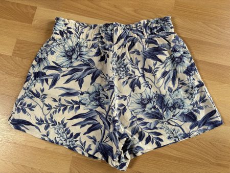 H&M Leinen-Shorts, Gr. M, Blumenmuster, Guter Zustand