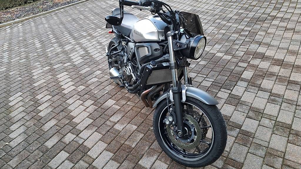 Strada: Superbe Yamaha XSR 700 / 8000km  – Usato da Beuson (Nendaz) venduto da gra_8xby 3
