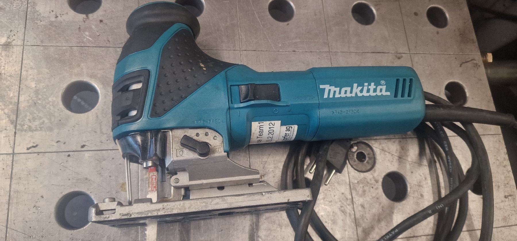 Makita Toutes les machines: Makita 4351FCT Stichsäge  – D'occasion à Emmenbrücke par inf_l8yf 4