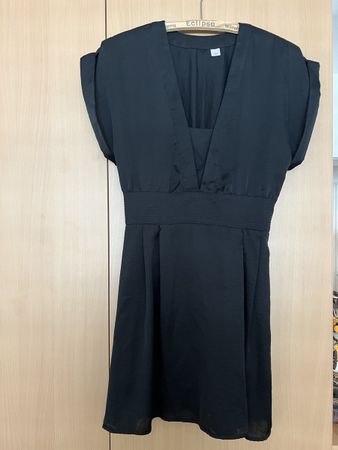 Schwarzes Sommerkleid