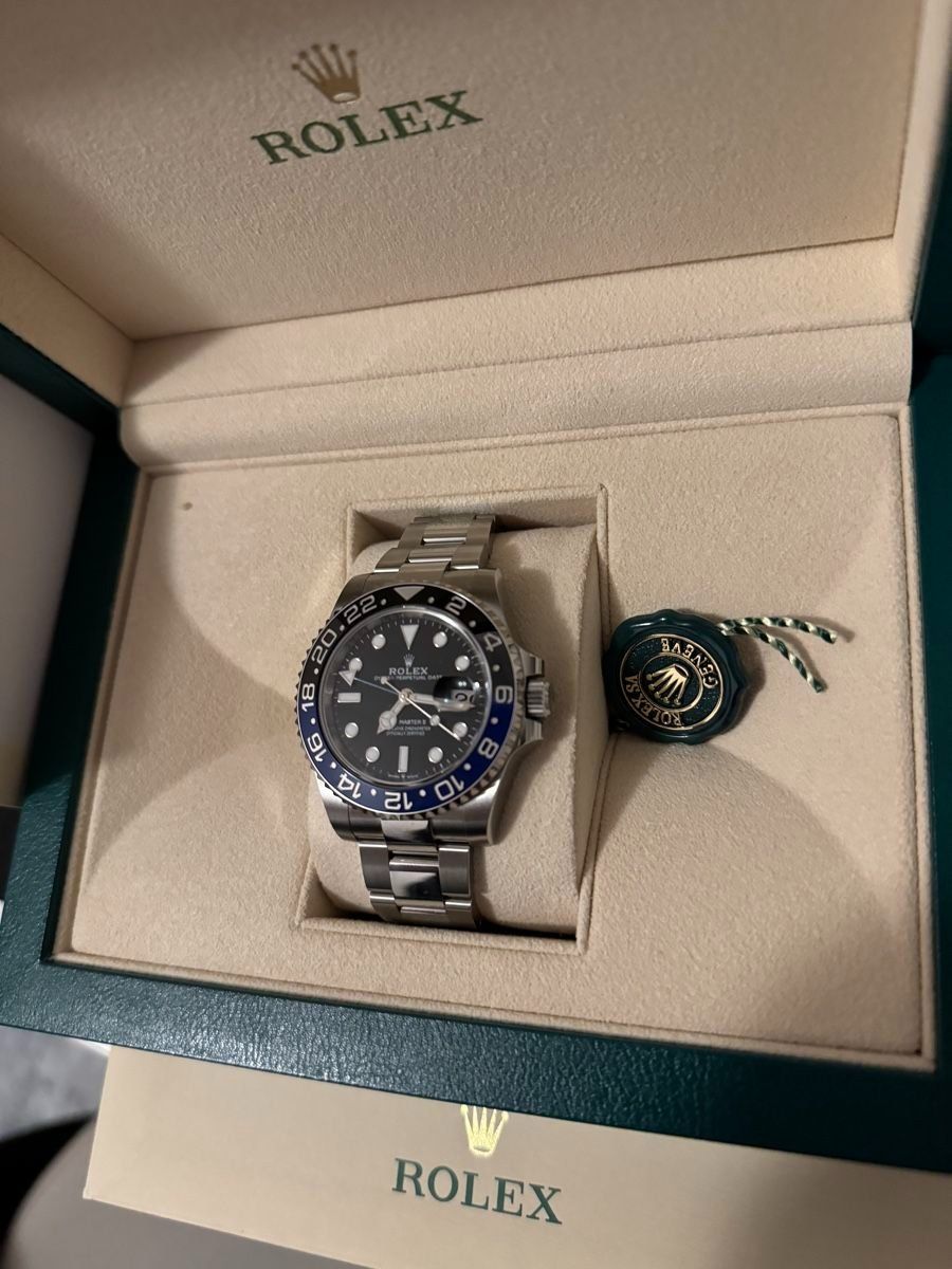 Rolex Orologi: Rolex GMT-Master II Batman, 2023 - Bucherer Basel, Full Set! – Usato da Basel venduto da goldfinger63 2