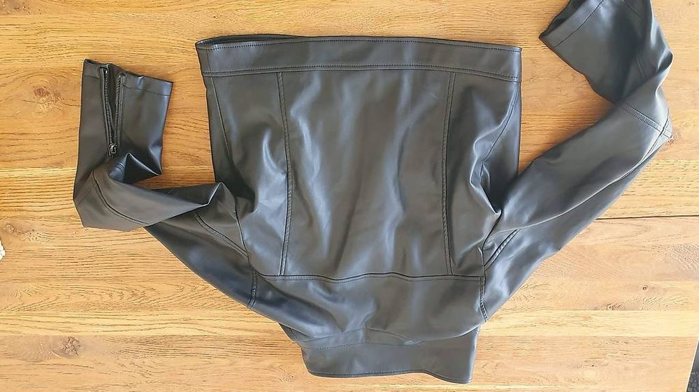 Giacche: Blouson simili-cuir Gr CH 38 / Eur 40 Kunstleder Jacke – Usato da Prêles venduto da Syga 4