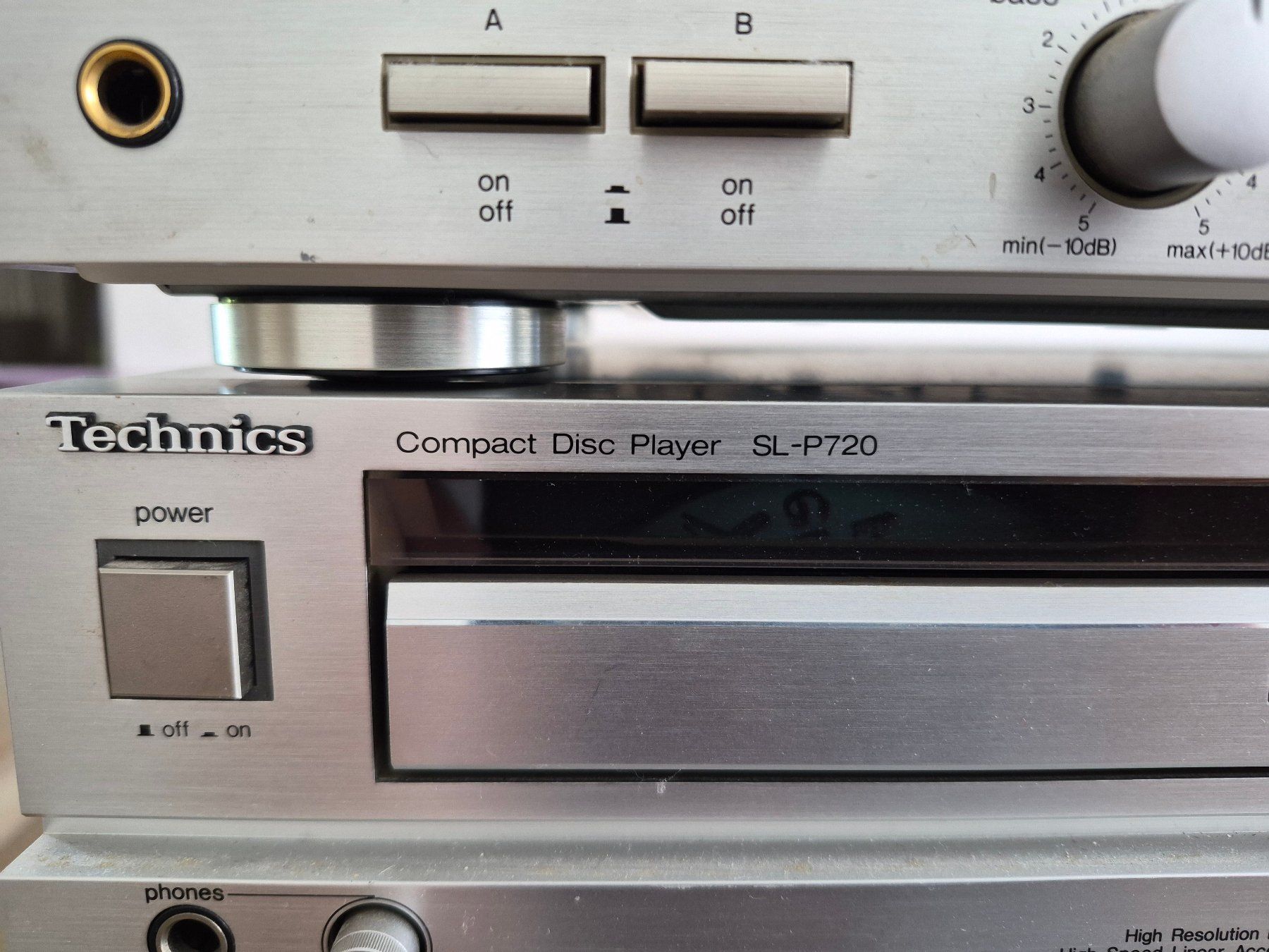 Technics Verstärker: Technics Verstärker SU-V470 CD-Player SL-P720 Silber – Gebraucht aus Zürich von Ona5 1