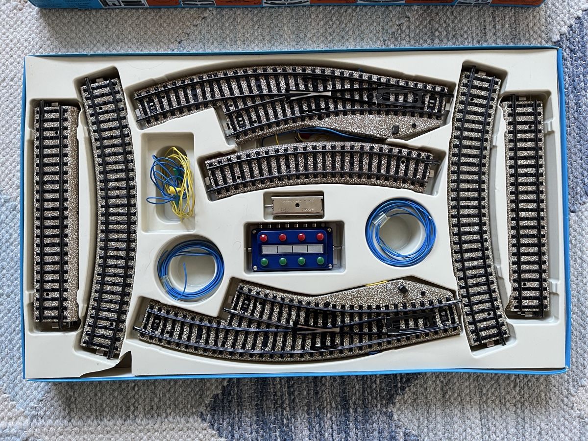 Märklin Modelleisenbahnen: Märklin HO 2900 + Set E + T1 OVP – Gebraucht aus Bigorio von catone82 8