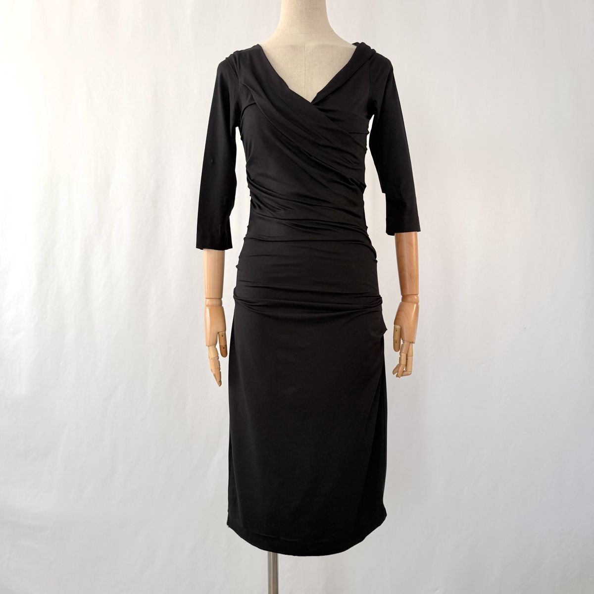 Diane von Furstenberg Robes: DIANE VON FURSTENBERG Black Dress – Neuf (Voir description) à Emmen par Nightingale_2022