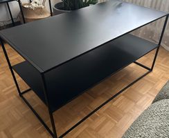 Couchtisch schwarz Metall mit 2 Ebenen gut erhalten