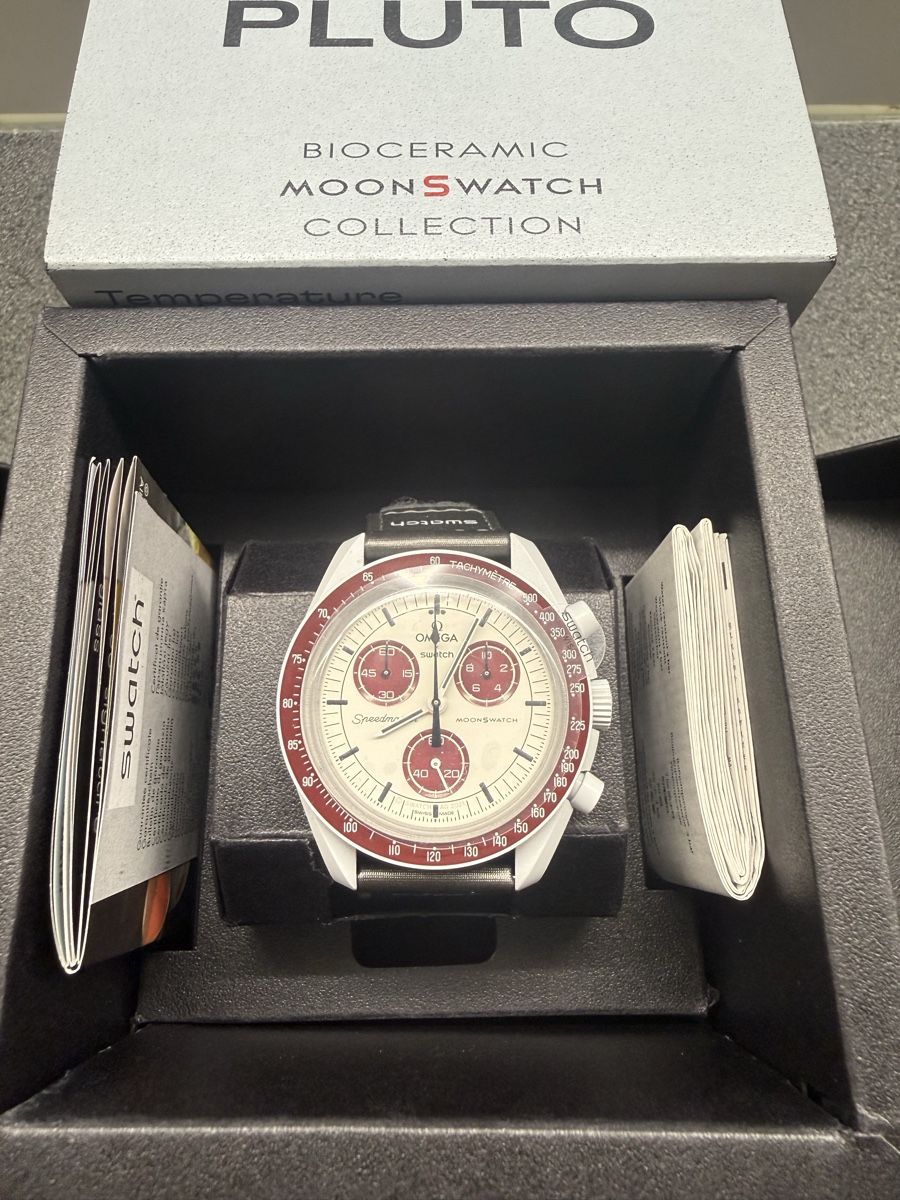 Swatch Montres: Swatch Omega mission Pluto – Neuf avec emballage d'origine à Sierre par isa_zty2 1