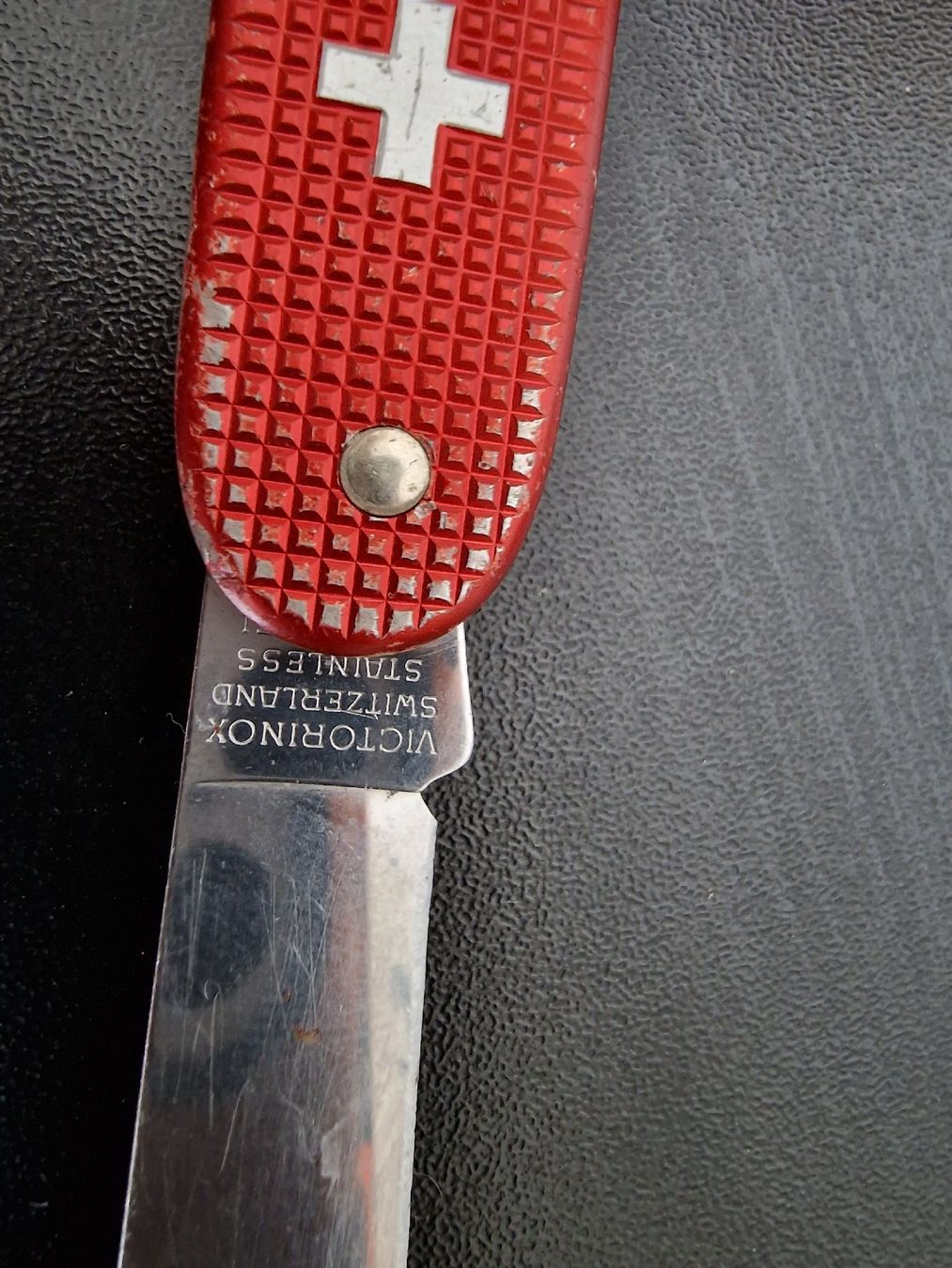 Coltelli tascabile: Couteau suisse en bon etat  – Usato da La Chaux-de-Fonds venduto da Ric_m628 1