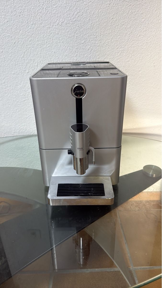 Jura Kaffeemaschinen & Espressomaschinen: Machine à café Jura – Gebraucht aus Soyhières von Jura22