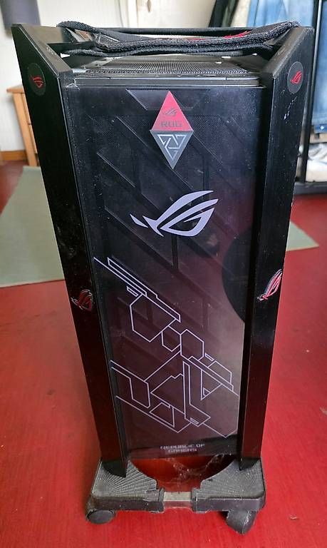 Asus Custodie: ASUS ROG Strix Helios Gaming Gehäuse – Usato da Schaffhausen venduto da pun_jn7j 3