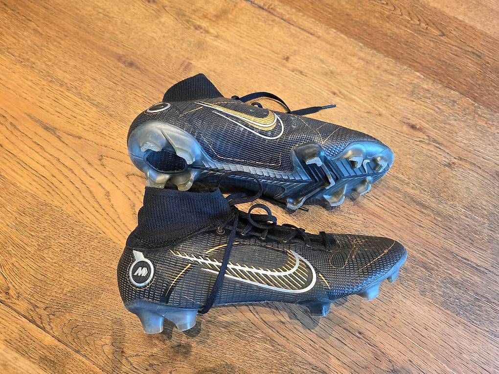 Chaussures hommes: Fussballschuhe Gr 41 – D'occasion à DOTTIKON par fabnico 1