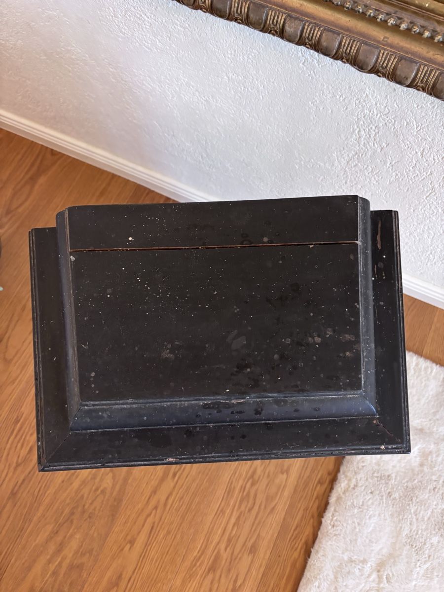 Vitrinen: Vitrine Antik mit Schlüssel – Gebraucht aus Binningen von Goldsmith8 3