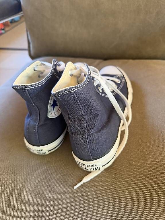 Chaussures hommes: Converse Taylor All Star high blau Gr. 39 – D'occasion à Burgdorf par Aimee.R. 4