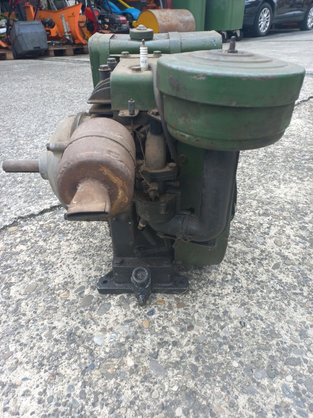 Motori: BASCO Motor Briggs + Stratton Getriebemotor Stationärmotor 3 – Usato da DULLIKEN venduto da Lerchclassicdulliken 3
