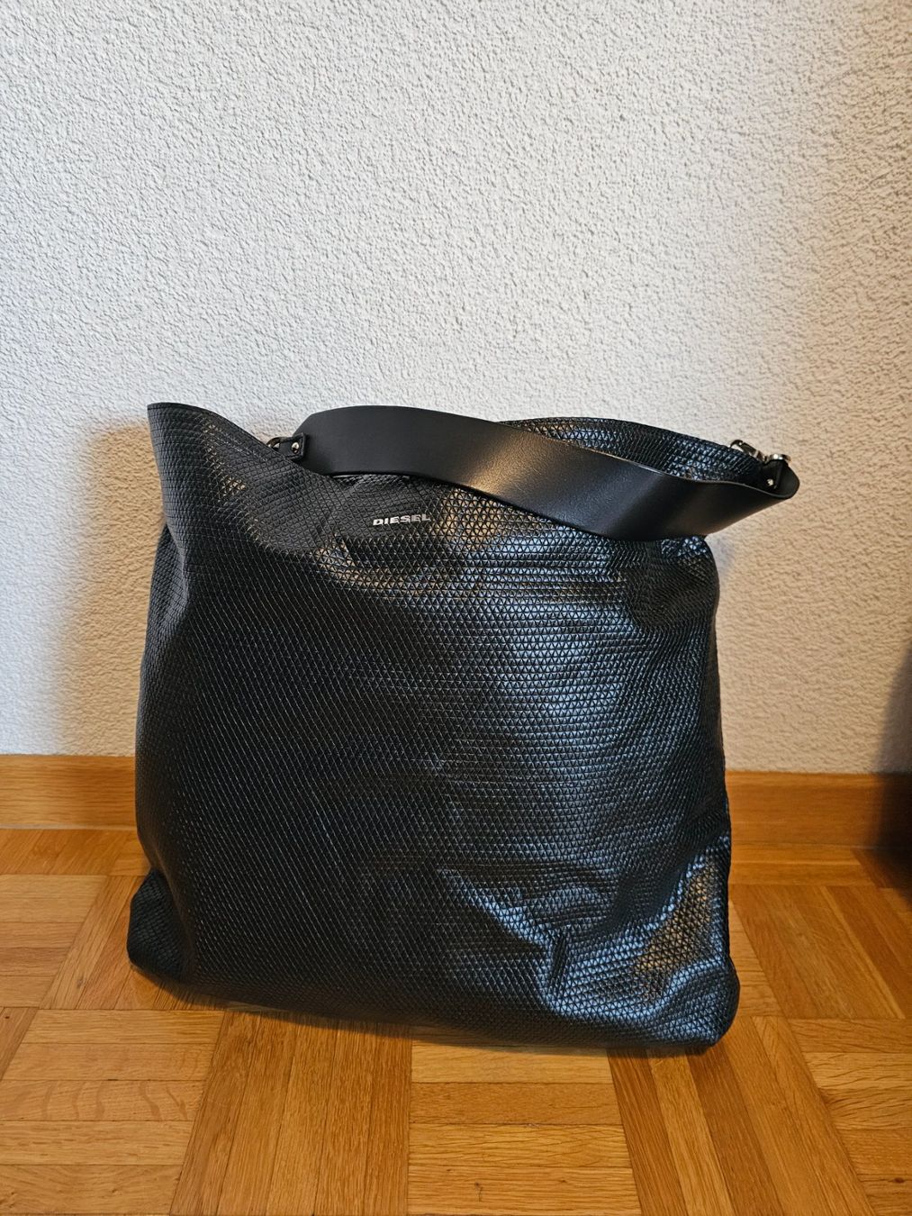 Diesel Taschen für Damen: Original Diesel Handtasche – Gebraucht aus Schlieren von 12341234ab