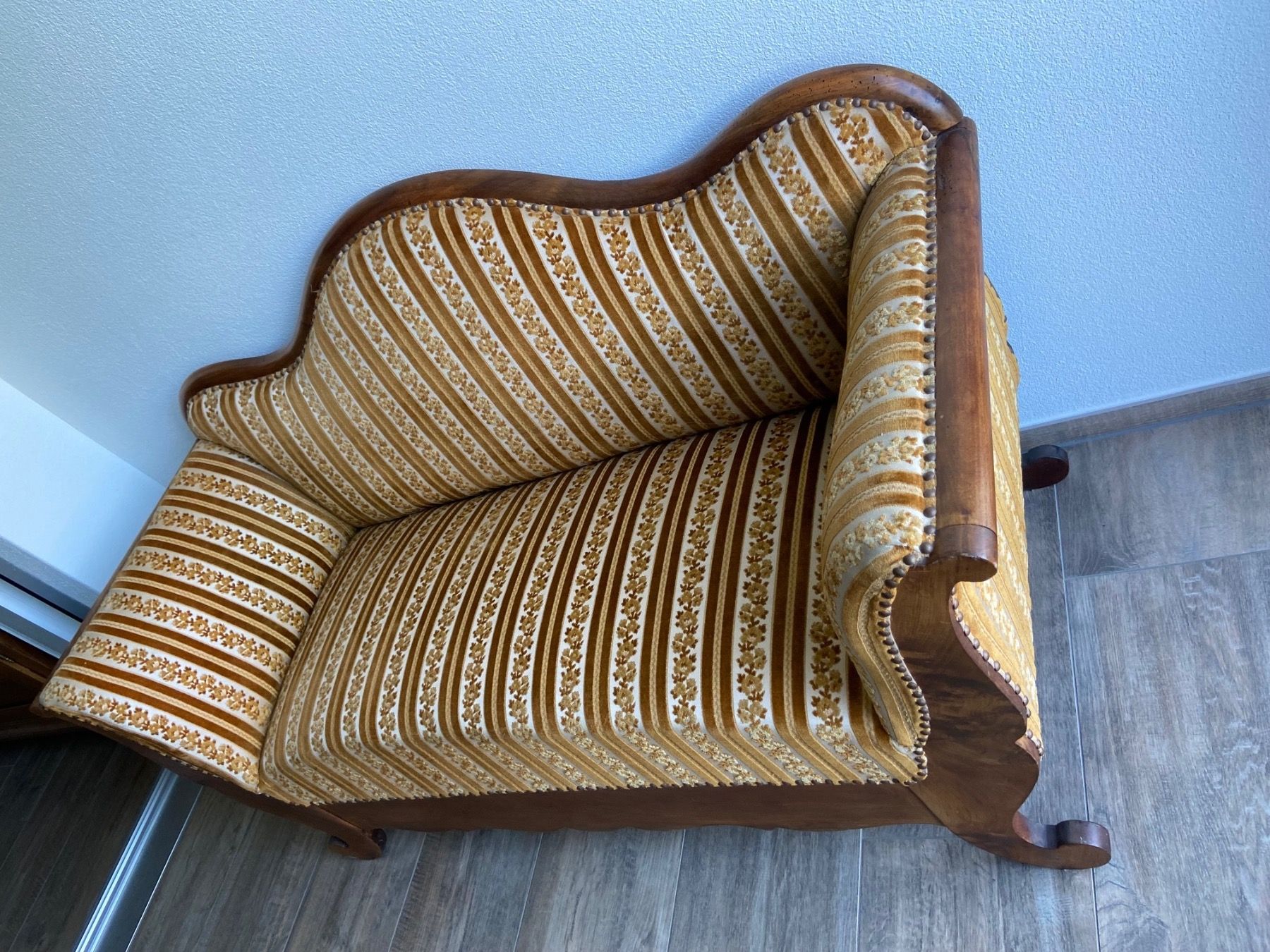 Divani: Sofa in gutem Zustand – Usato da Menziken venduto da fiat-500 2