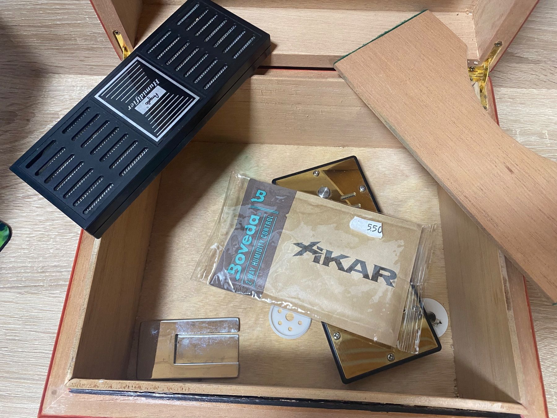 Humidificateurs: Humidor Mexico, Defekt – Défectueux à Bösingen par Trigusik 3