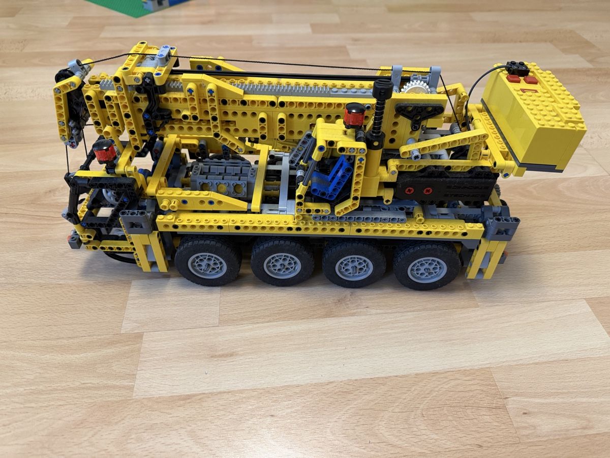 Technics Kit di costruzioni: Lego Technic 8421 Kranwagen – Usato da Mirchel venduto da Hilal1994 2