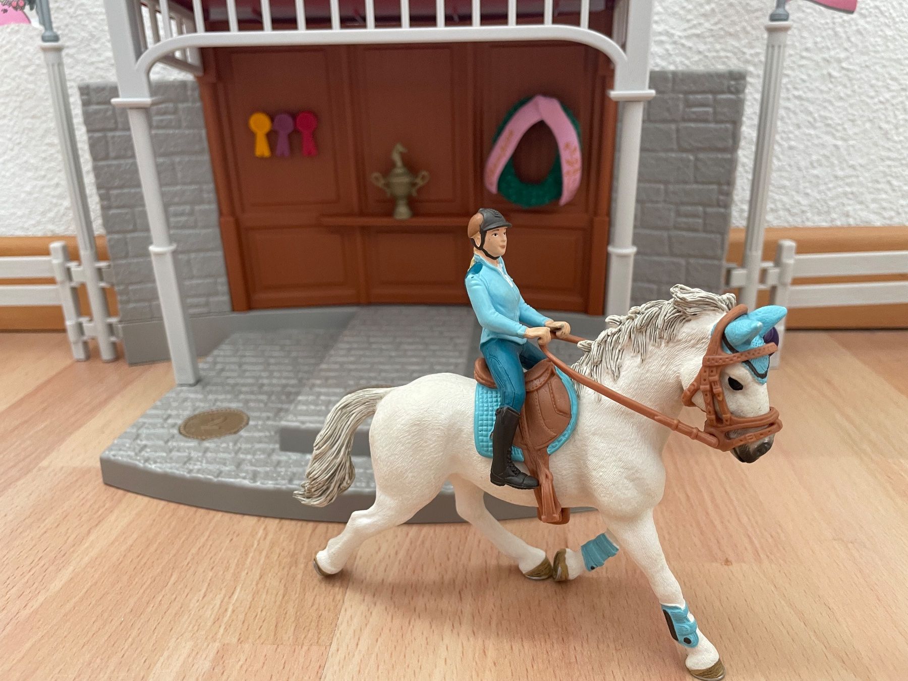 Schleich Giocattoli: Schleich / Springturnier mit Pferd – Usato da Root venduto da Jemo67 2