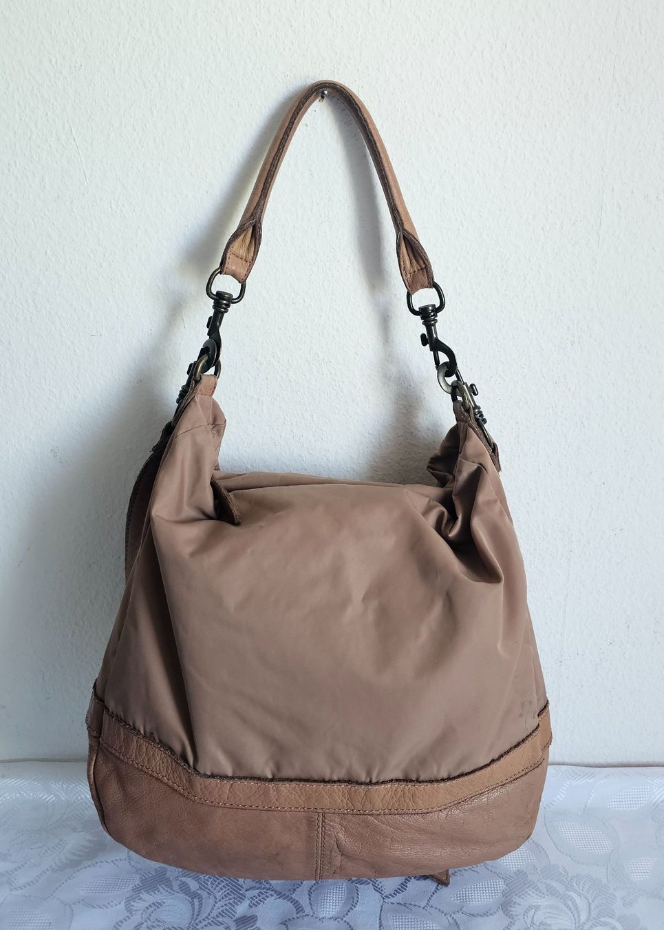 Liebeskind Borse da donna: *LIEBESKIND *Damen Handtasche oder Umhängetasche – Usato da Bronschhofen venduto da Xena37 1
