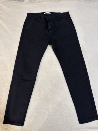 Schwarze Zara Hose, Herren Hose, Grösse 44, Neuwertig!