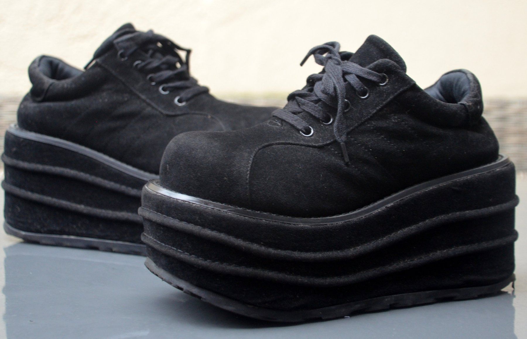 Scarpe da donna: Demonia Boots /  bottes .36 – Usato da Collonges venduto da arashee 3