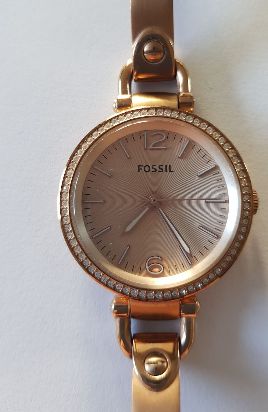 Fossil Uhren: Fossil Damenuhr Modell Georgia – Gebraucht aus Menznau von Valinor 1