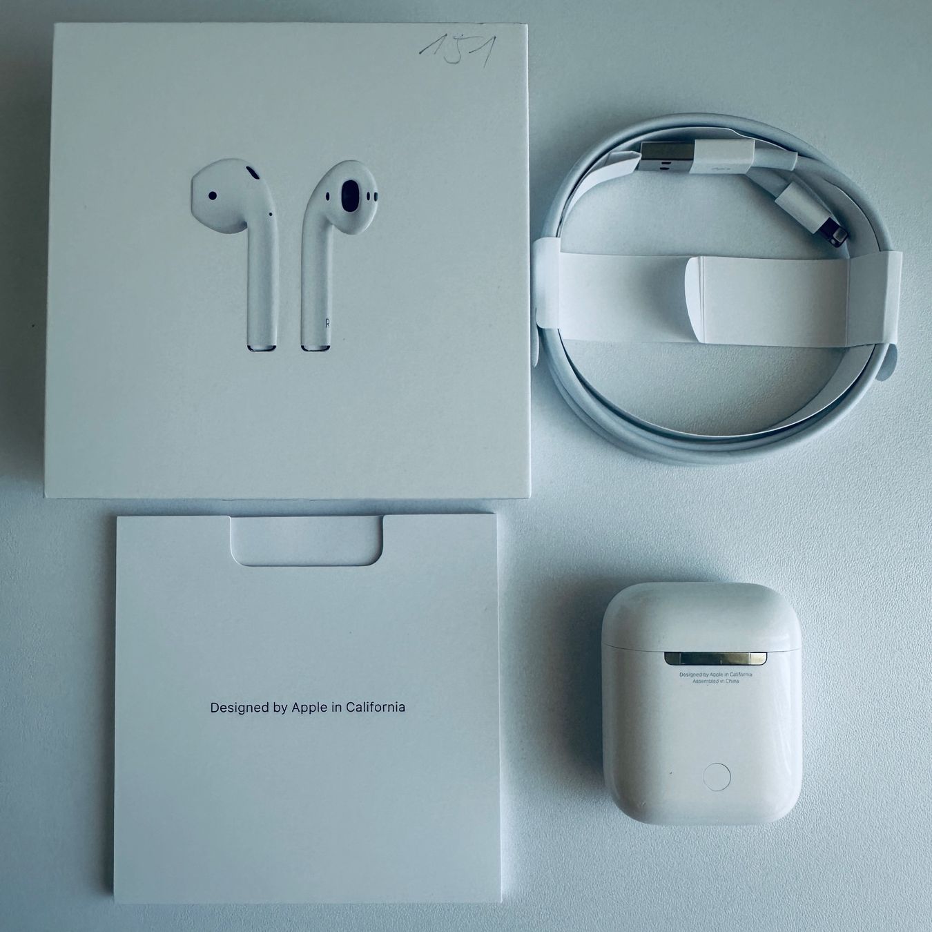 Apple Cuffie: Original Apple AirPods 2 Kopfhörer Wireless Lightning Kabel – Usato da Basel venduto da MY.AIRPODS.SHOP