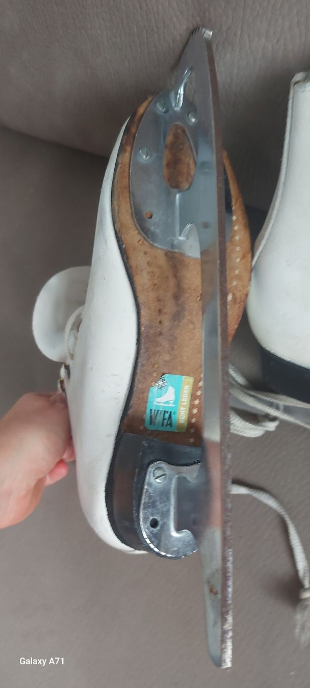Schlittschuhe: Schlittschuhe 36 Leder – Gebraucht aus Rüthi (Rheintal) von Boschacat 4