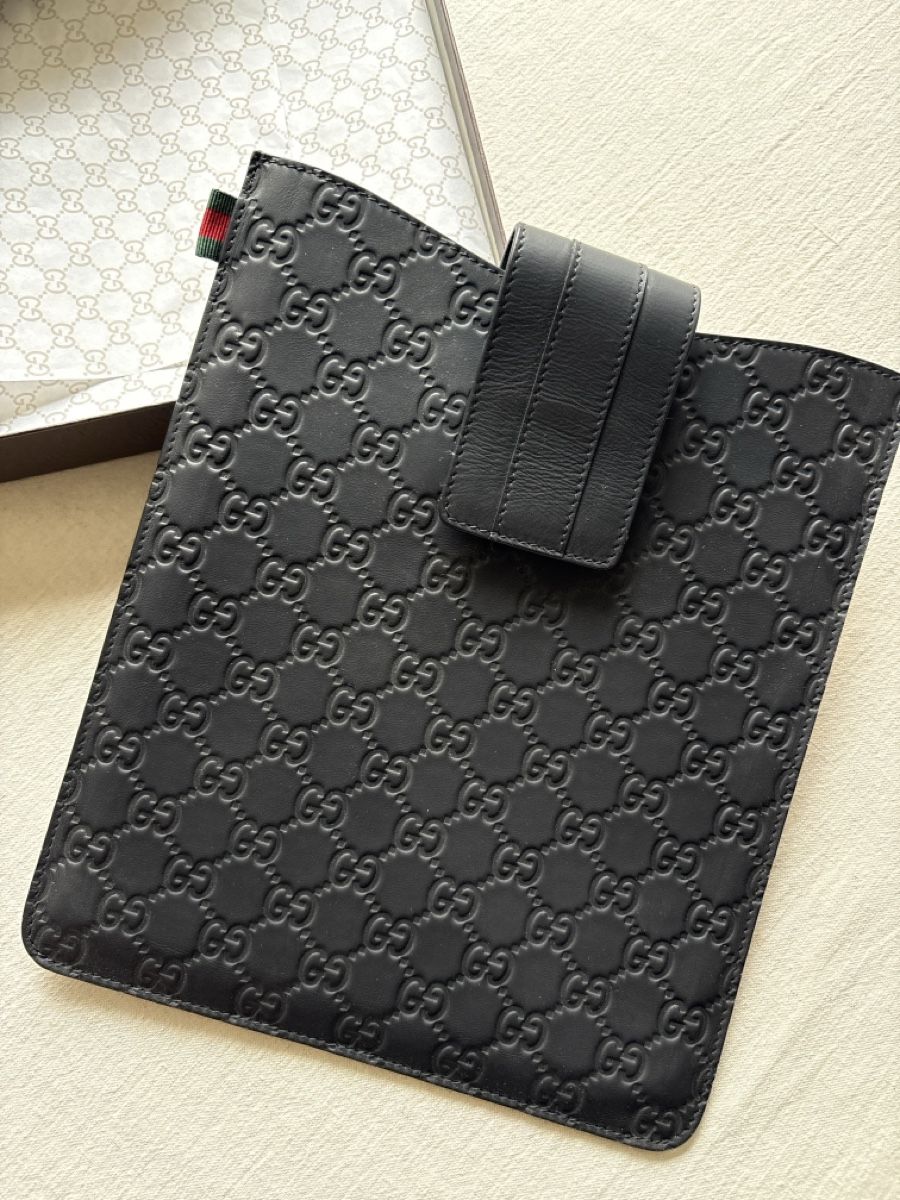 Gucci Borse: Gucci Black Guccissima iPad Case – Nuovo (secondo la descrizione) da Zürich venduto da Menino 1