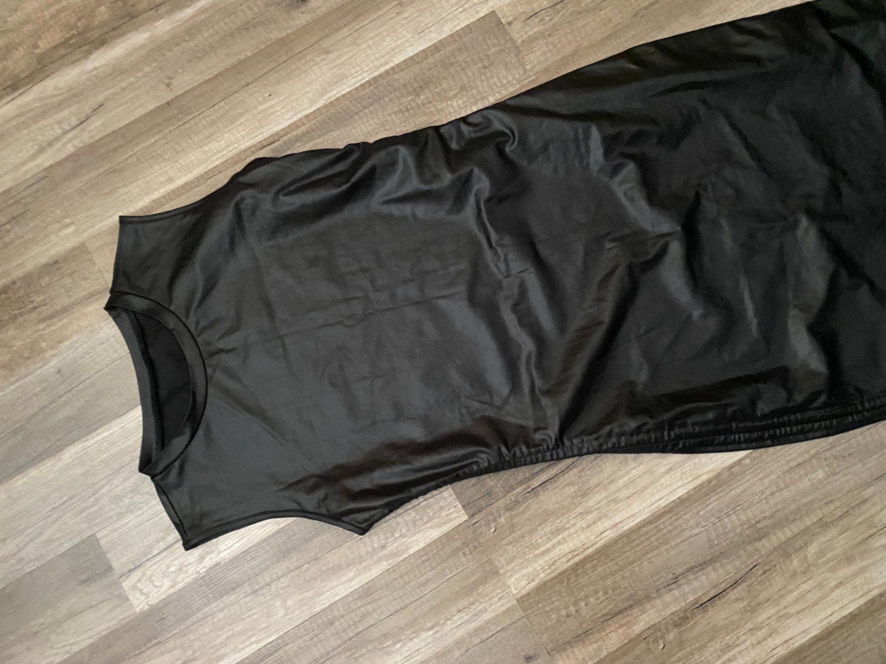 Vestiti: Kleid schwarz Grösse L – Usato da Allenwinden venduto da Obalu 1