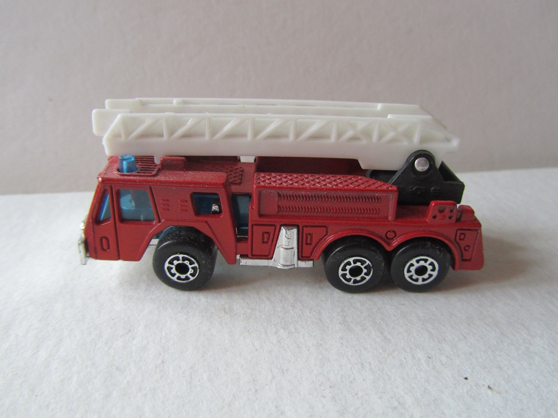 Matchbox Voitures modèles: Fire Engine, Matchbox Macau, unbespielt – D'occasion à Weiningen ZH par dietsch57