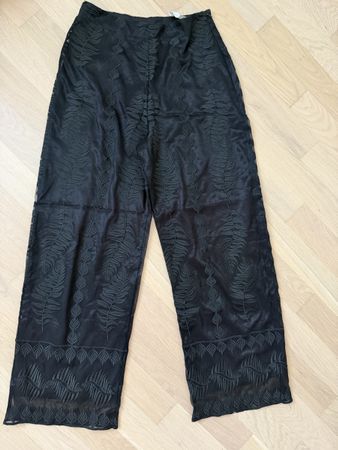 ZARA Hose schwarz Damen Gr. M neuwertig